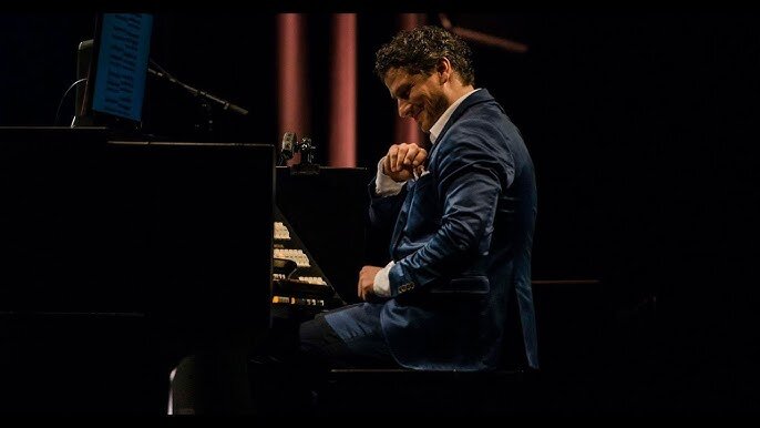 Rákász Gergely orgonaművész koncertje a Premontreiben