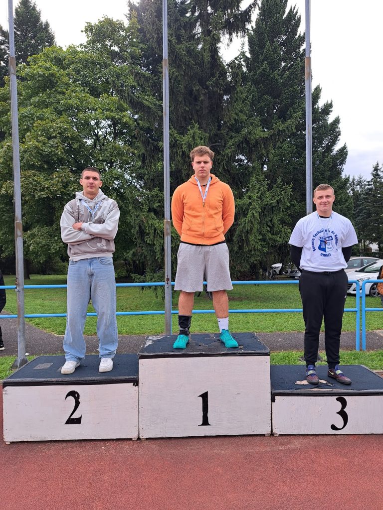 Tanév eleji sportsikereink Tanév eleji sportsikereink