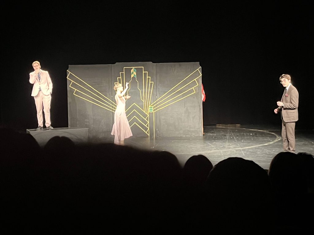 Angol színházi előadáson jártunk IMG