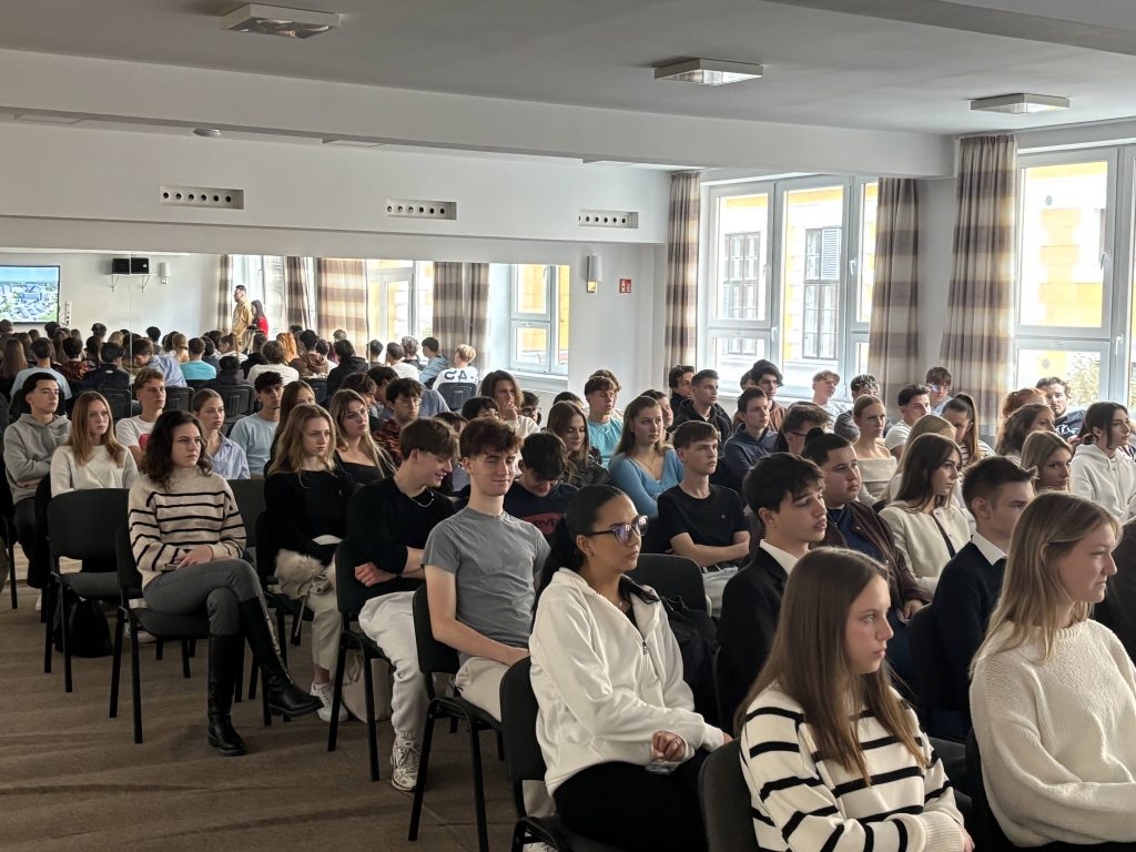 Egyetemi bemutatkozó nap IMG