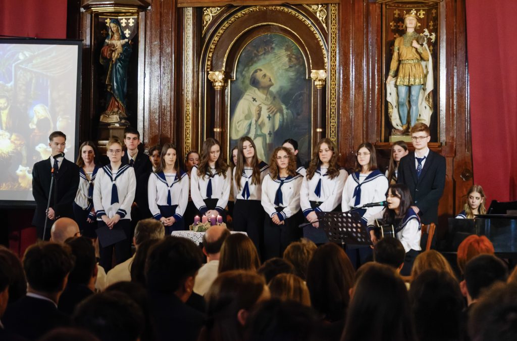 Karácsonyi műsor (12)