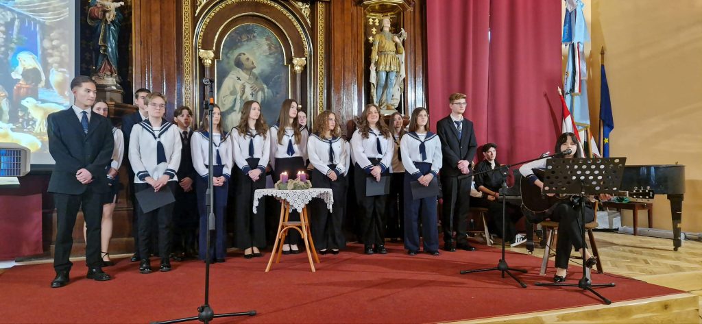 Karácsonyi műsor (24)