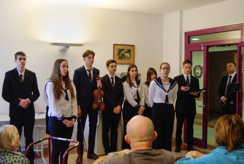 kórházi műsor (17) Kórházi műsor (17)